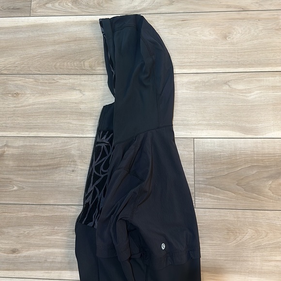 Lululemon black zip up - Picture 2 of 2